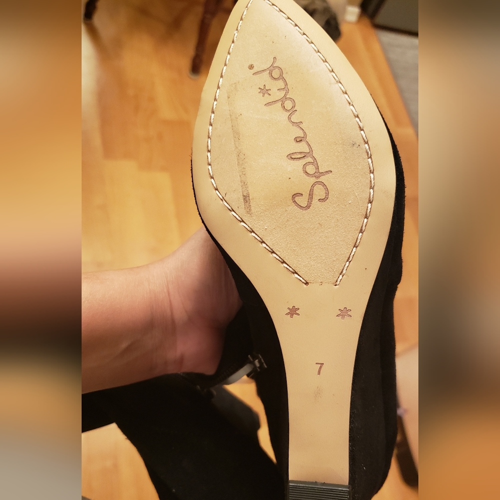 Boots - Picture 2 of 3